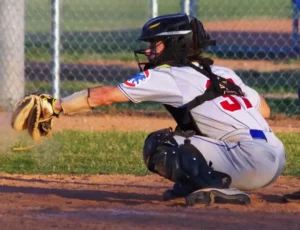 Read more about the article “Howe Happenings” Focuses On Dugout Stories